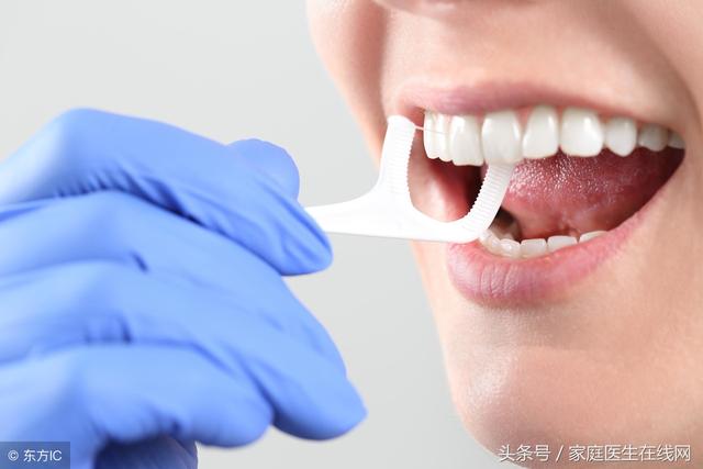 刷牙时出血怎么回事？可能是这些疾病在捣鬼，太晚发现牙都保不住